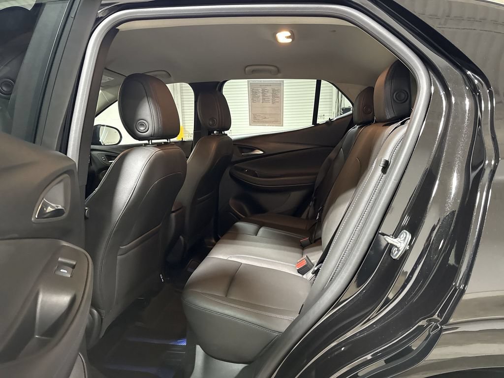 Used 2025 Buick Encore GX Sport Touring FWD image 22