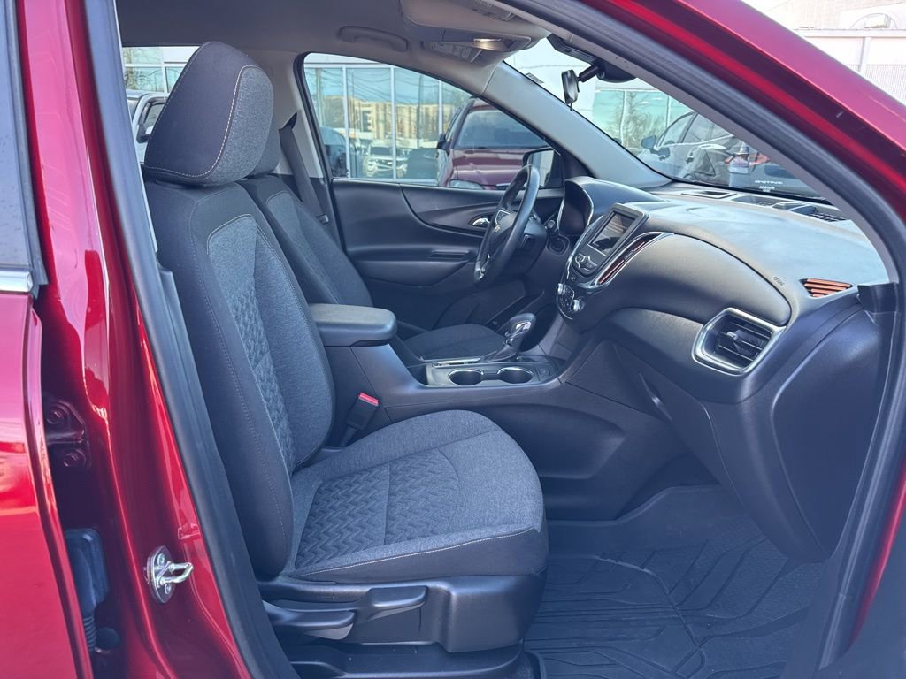 Used 2023 Chevrolet Equinox LT image 22
