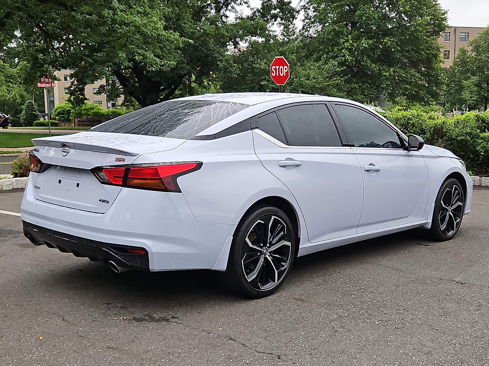 Certified 2024 Nissan Altima 2.5 SR w/ SR Premium Package AWD/4WD image 6