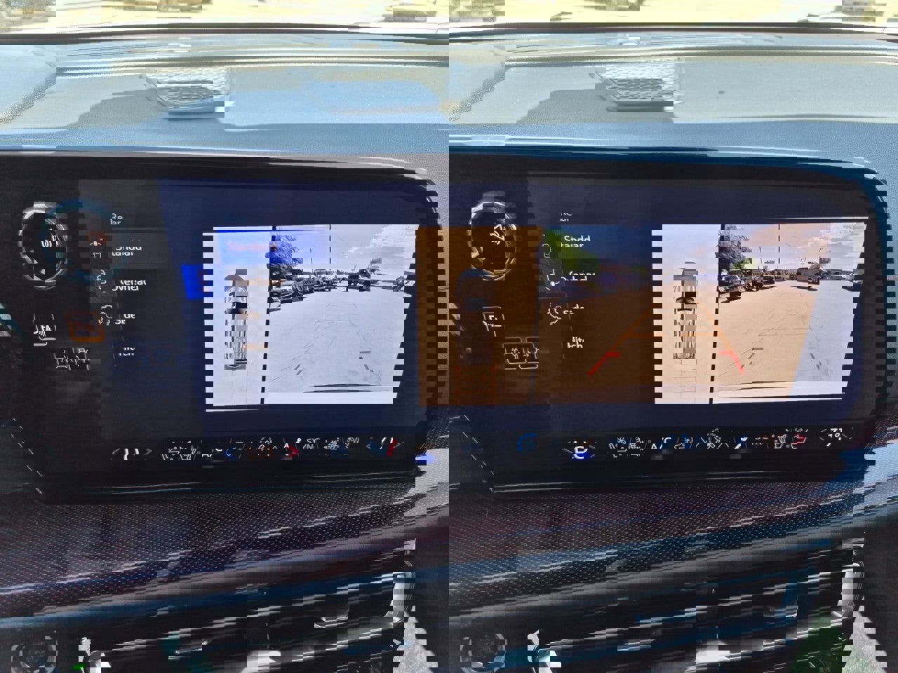 New 2026 Chevrolet Traverse RS FWD image 24