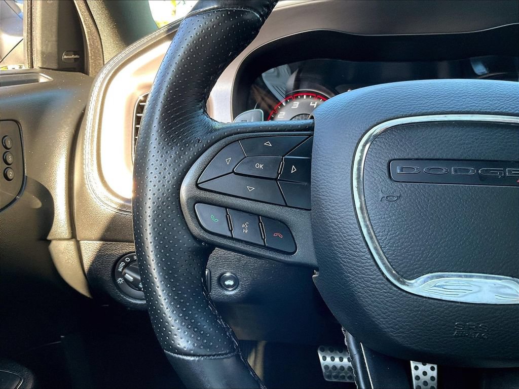 Used 2022 Dodge Charger R/T w/ Plus Group RWD image 9