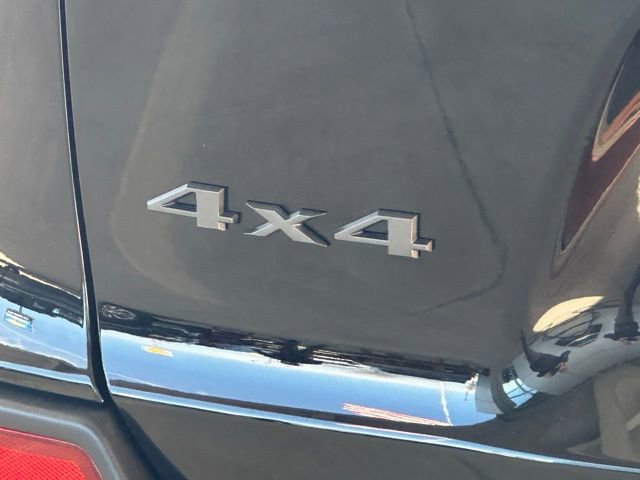 Used 2019 Jeep Cherokee Trailhawk w/ Cold Weather Group image 8