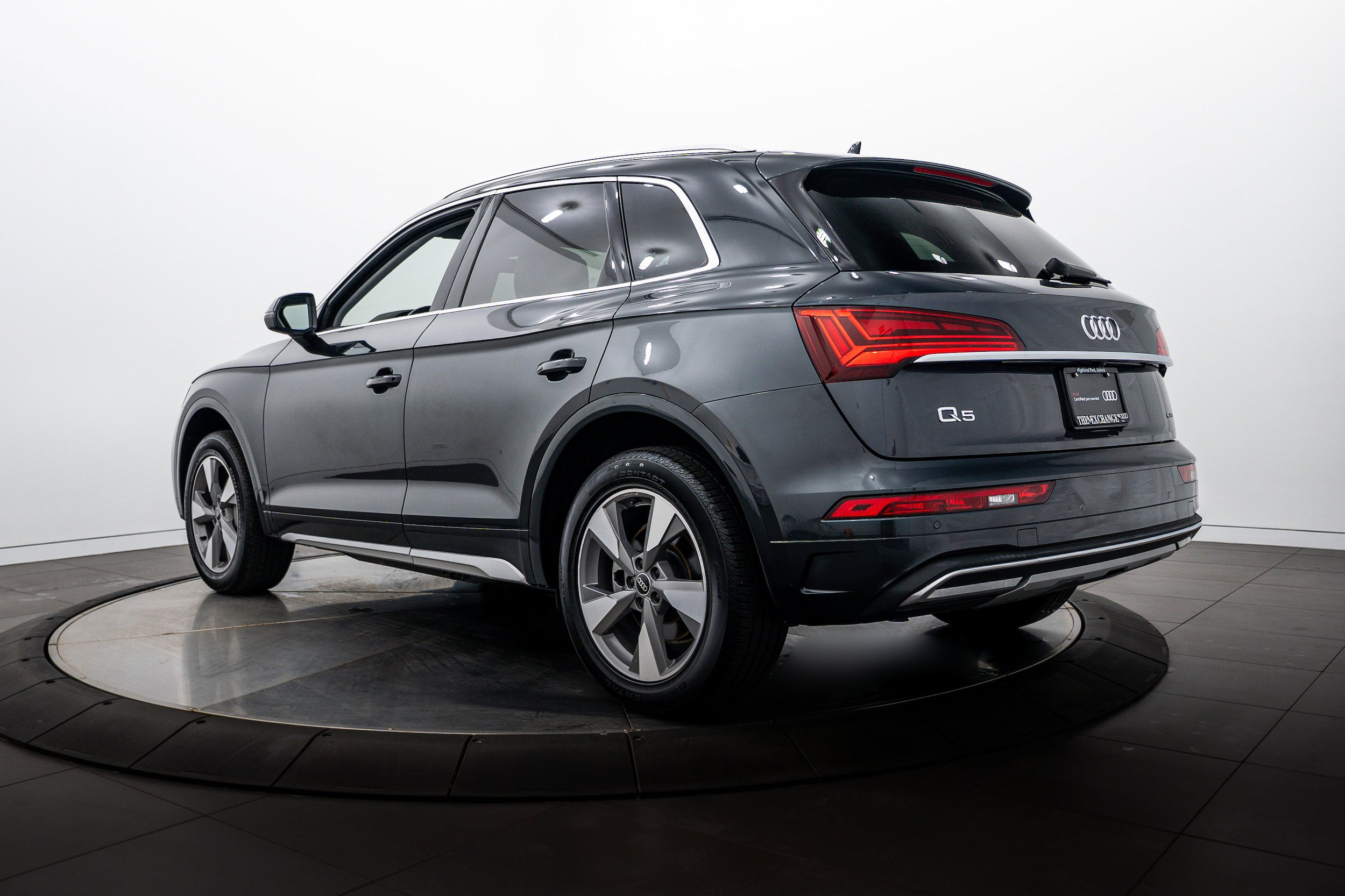 Certified 2023 Audi Q5 2.0T Premium Plus w/ Premium Plus Package AWD/4WD image 5