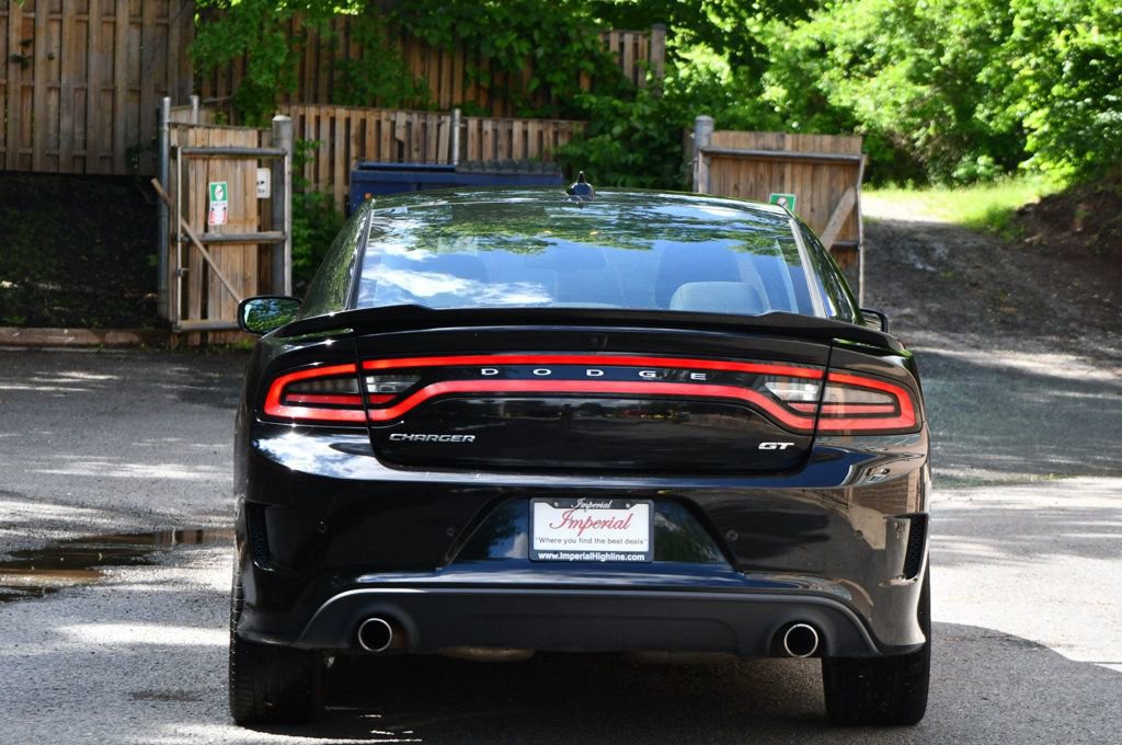 Used 2022 Dodge Charger GT image 4