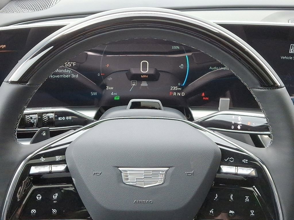 New 2025 Cadillac Lyriq Luxury image 9