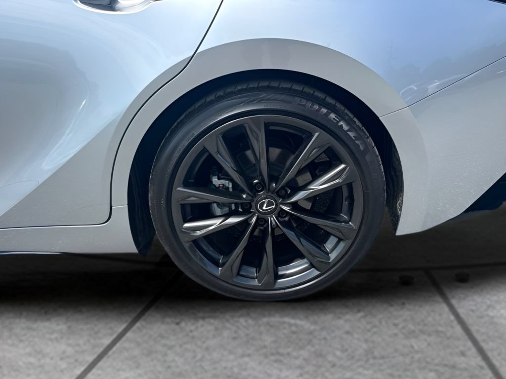Used 2025 Lexus IS 350 F Sport RWD image 28