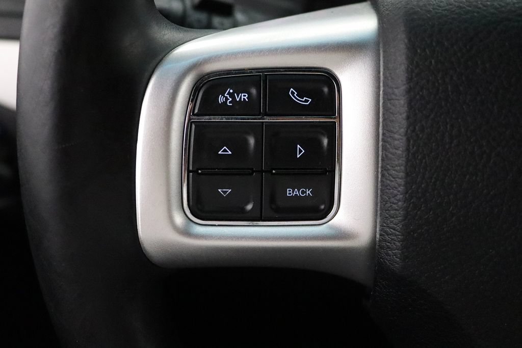Used 2016 Dodge Grand Caravan R/T w/ Driver Convenience Group FWD image 17