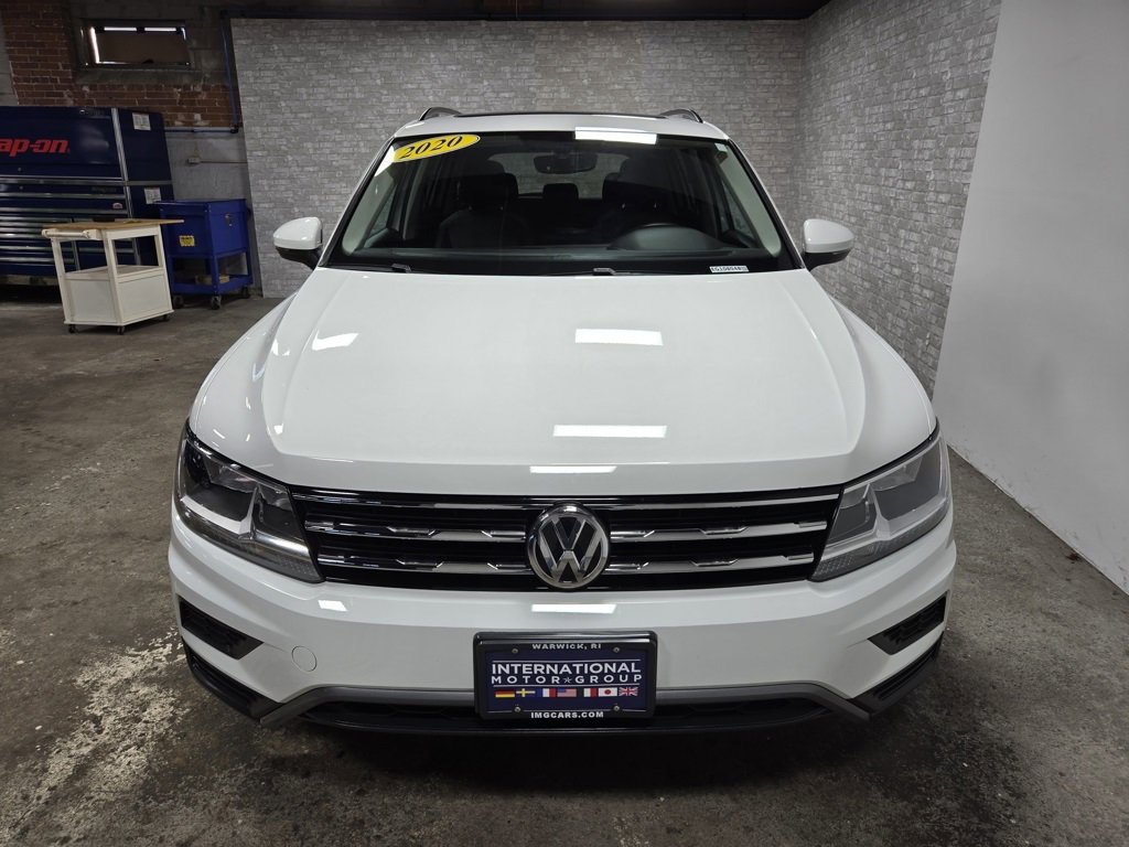 Used 2020 Volkswagen Tiguan SE w/ Panoramic Sunroof Package image 62