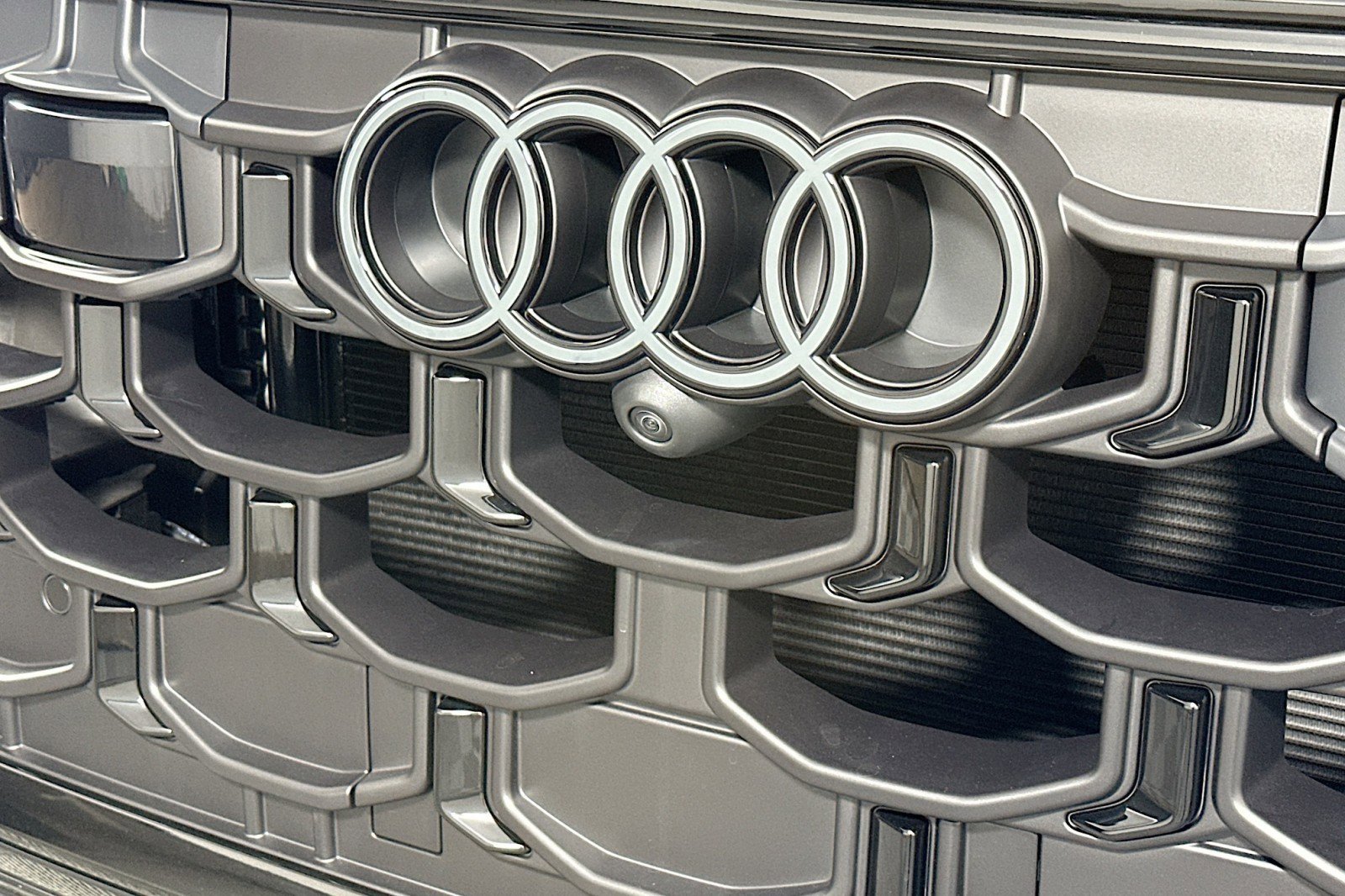 New 2026 Audi SQ8 Prestige image 14