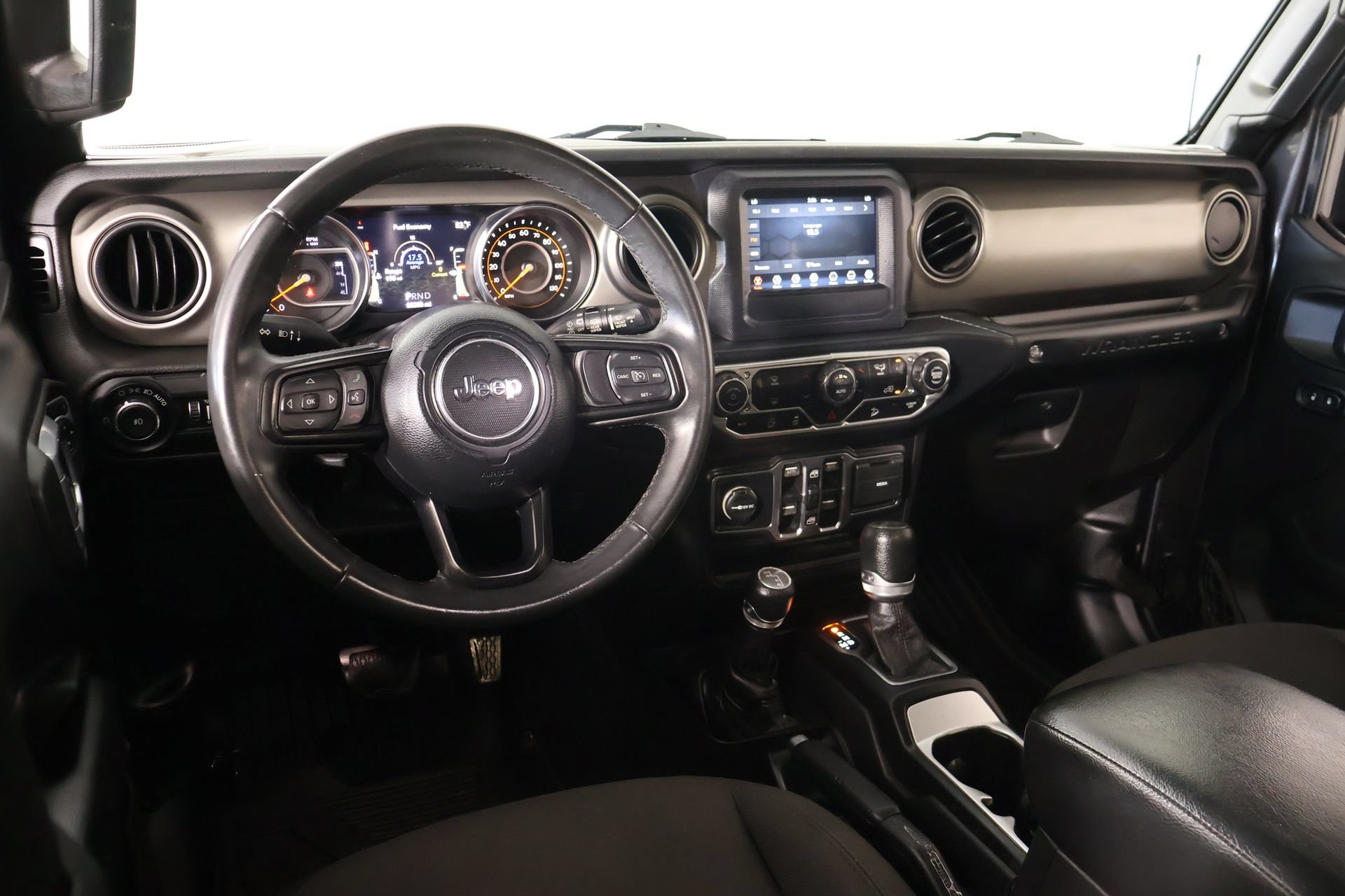 Used 2019 Jeep Wrangler Unlimited Sport S AWD/4WD image 2