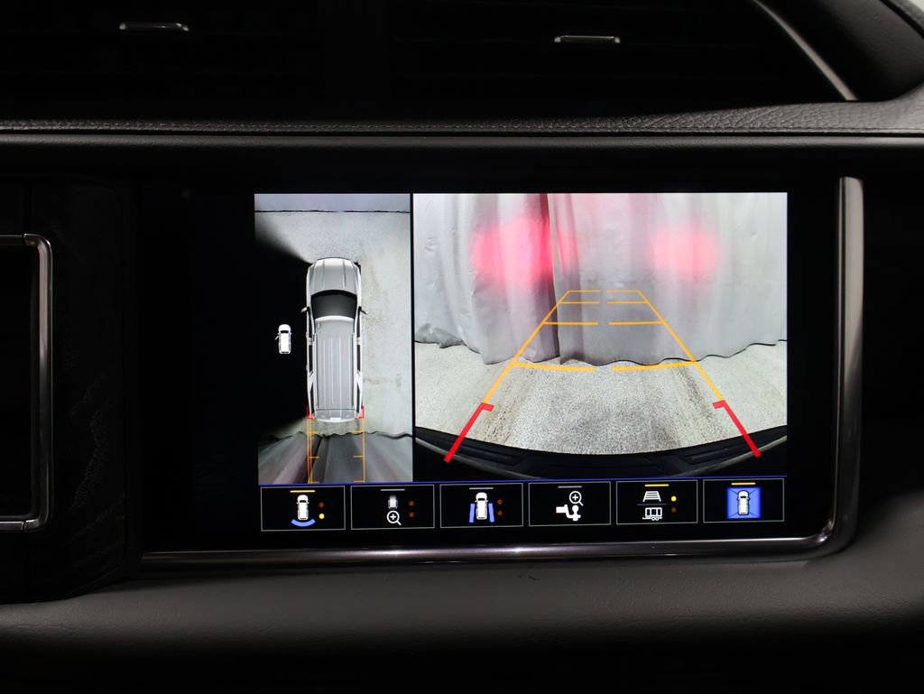 Used 2024 GMC Yukon Denali image 29