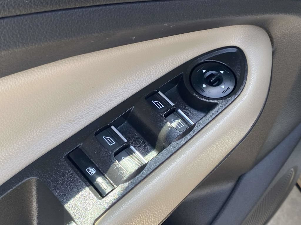 Used 2019 Ford Escape SEL FWD image 20