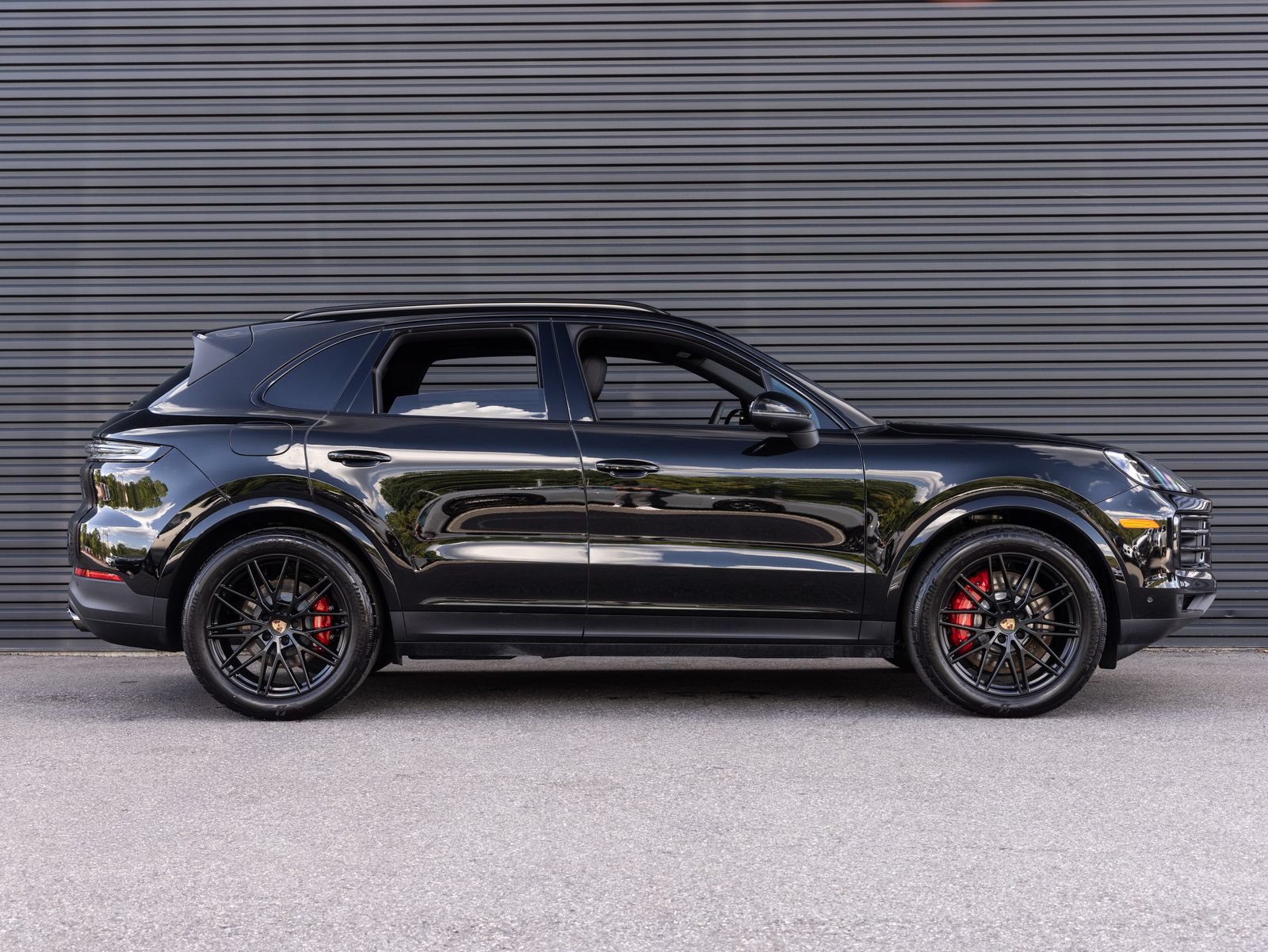 New 2026 Porsche Cayenne S AWD/4WD image 8
