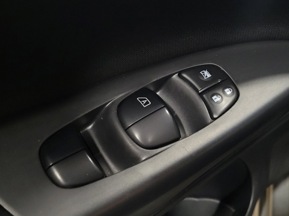 Used 2018 Nissan Sentra SV image 27