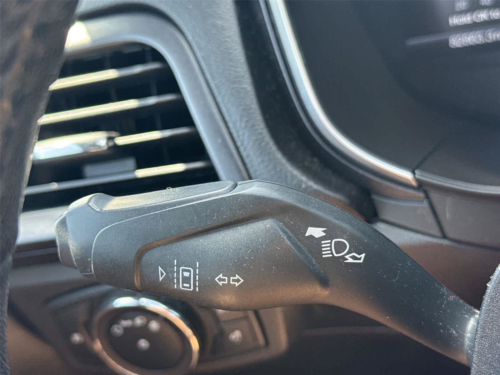 Used 2019 Ford Fusion Energi Titanium FWD image 21
