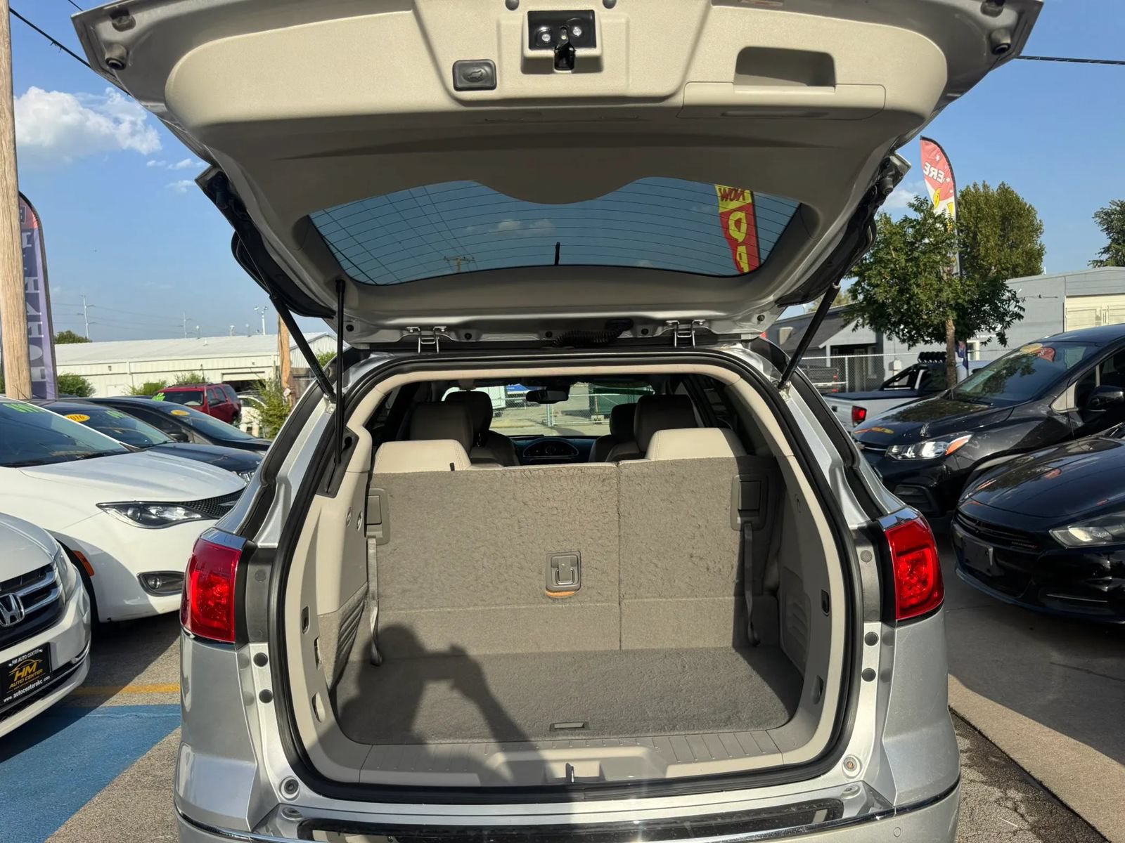 Used 2015 Buick Enclave Leather w/ Trailering Package FWD image 16