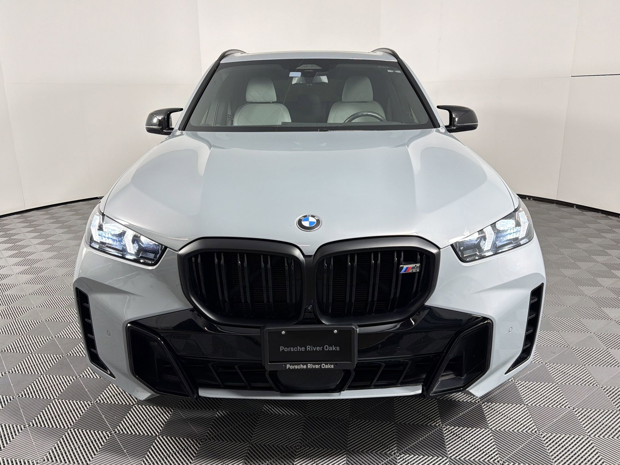 Used 2024 BMW X5 M60i w/ Executive Package image 6