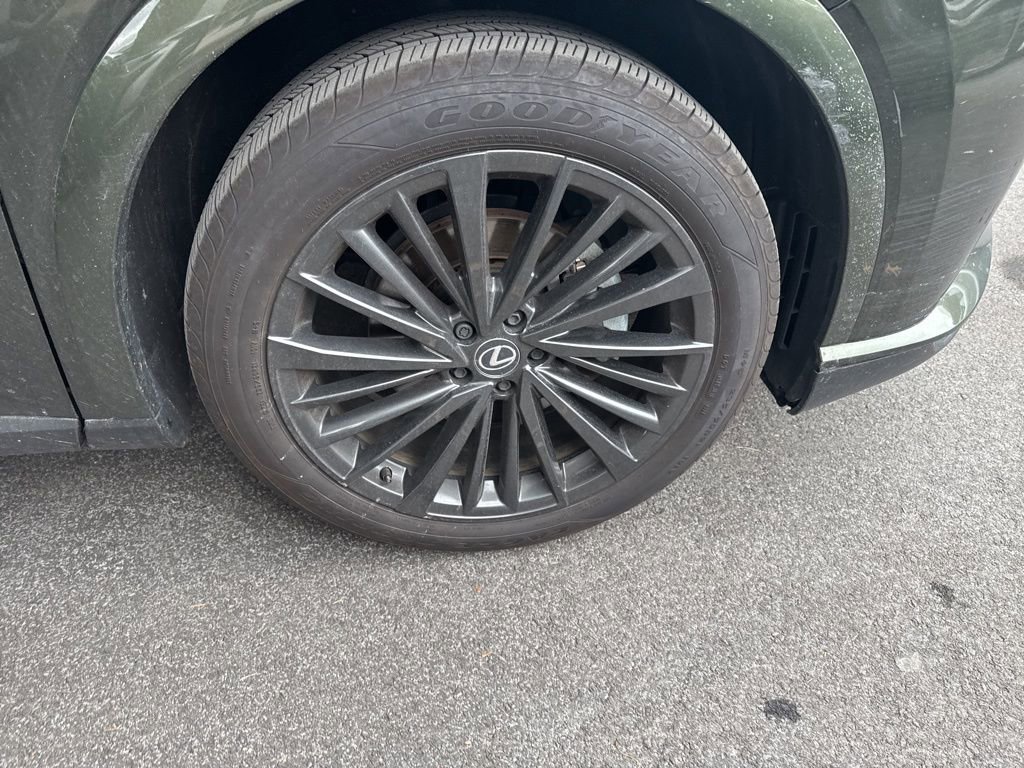 Used 2025 Lexus RX 350h image 3