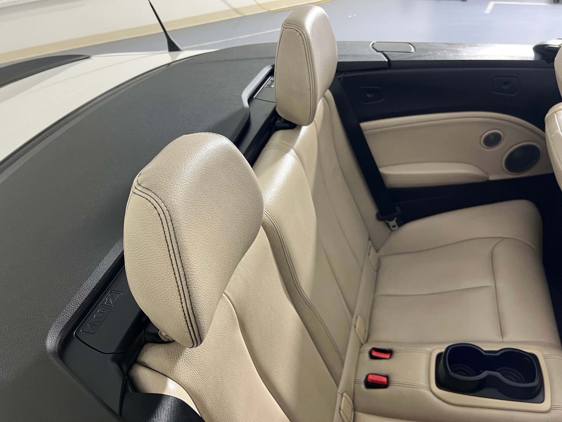 Used 2016 BMW M235i Convertible image 30