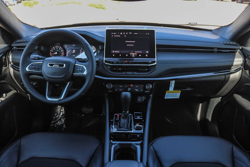 New 2026 Jeep Compass Latitude AWD/4WD image 13