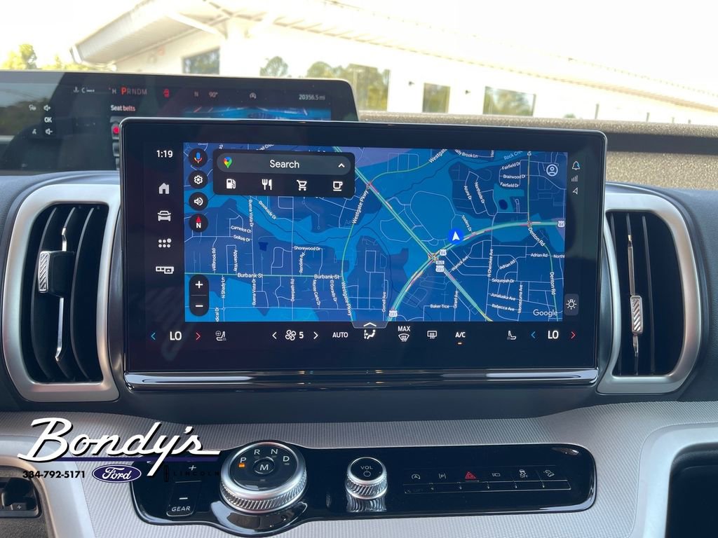 Used 2025 Ford Expedition Active image 5