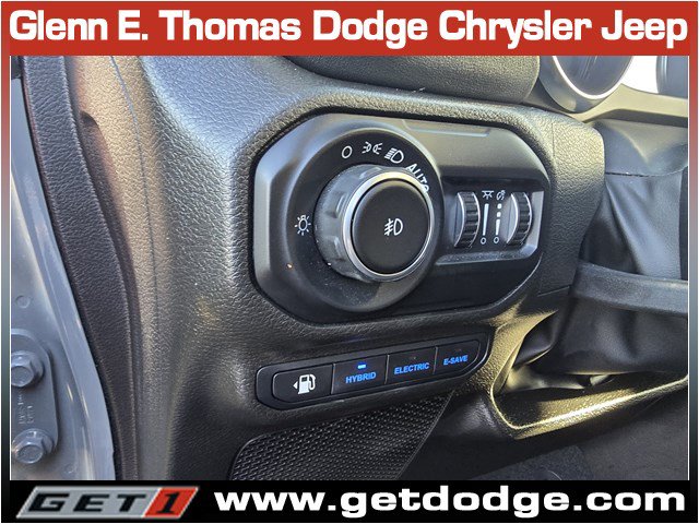 Certified 2022 Jeep Wrangler Unlimited Sahara AWD/4WD image 23