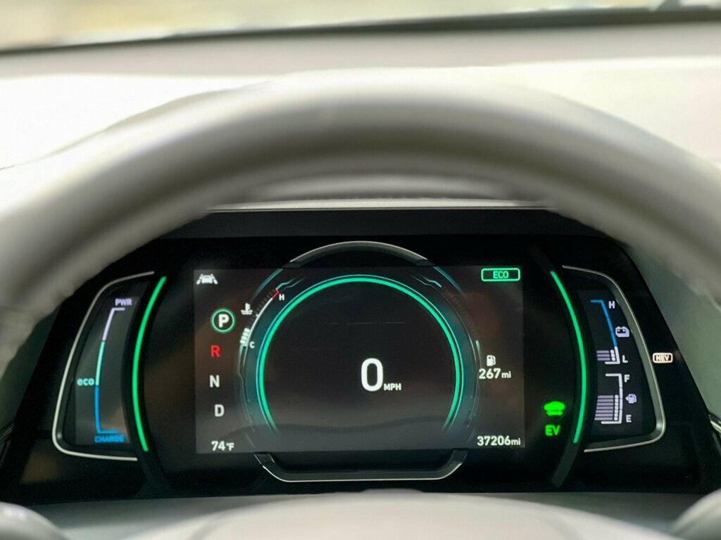 Used 2021 Hyundai Ioniq Limited FWD image 18