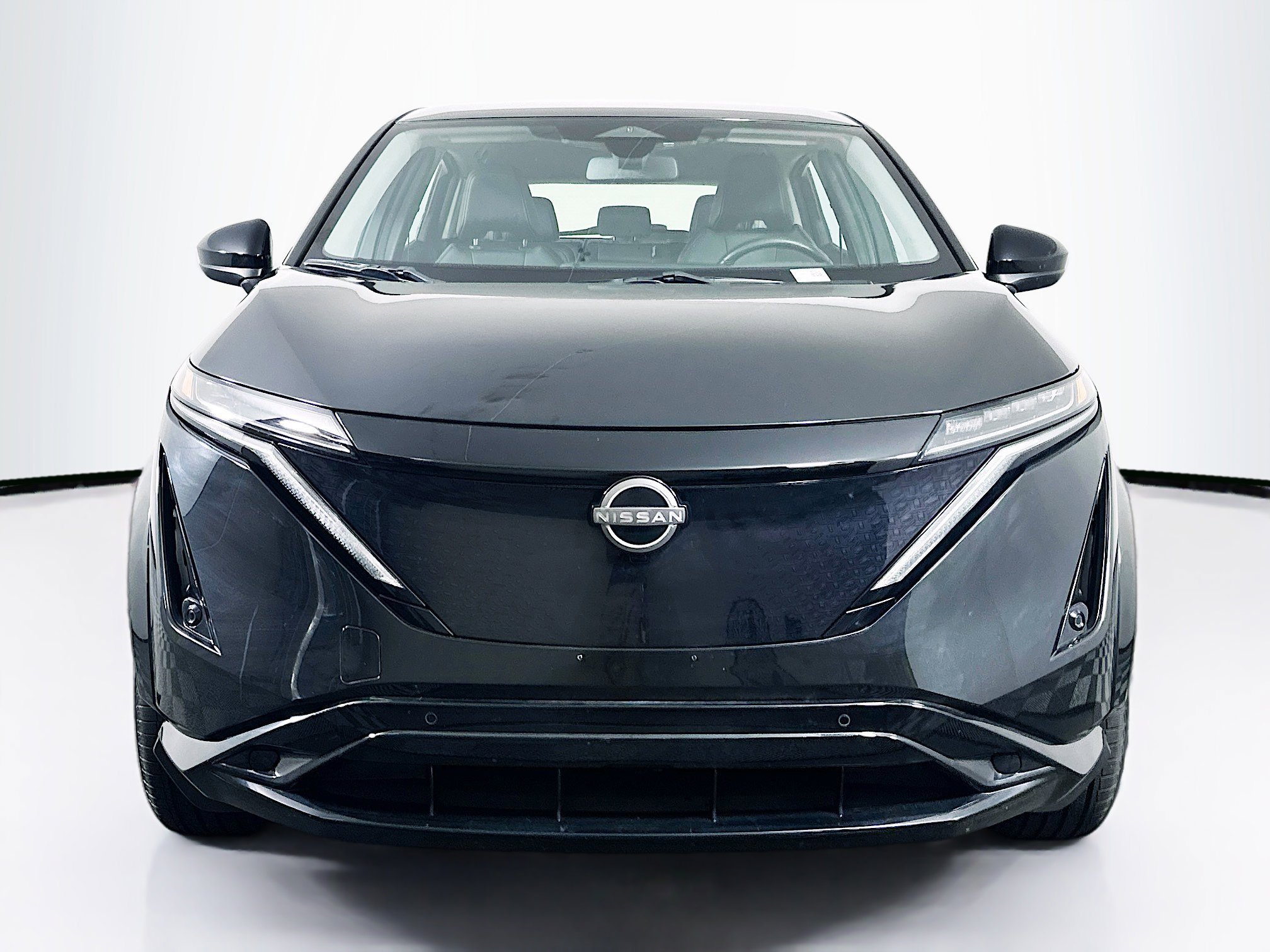 Used 2023 Nissan Ariya FWD image 2