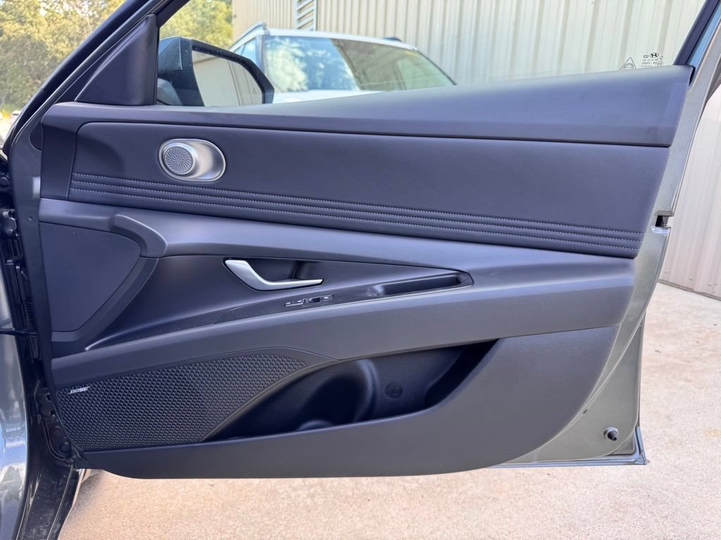 New 2026 Hyundai Elantra Limited FWD image 20
