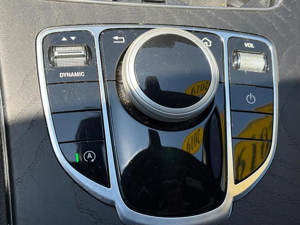Used 2019 Mercedes-Benz C 300 Sedan image 23