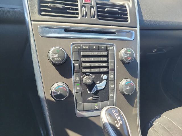 Used 2015 Volvo XC60 T5 Premier image 21