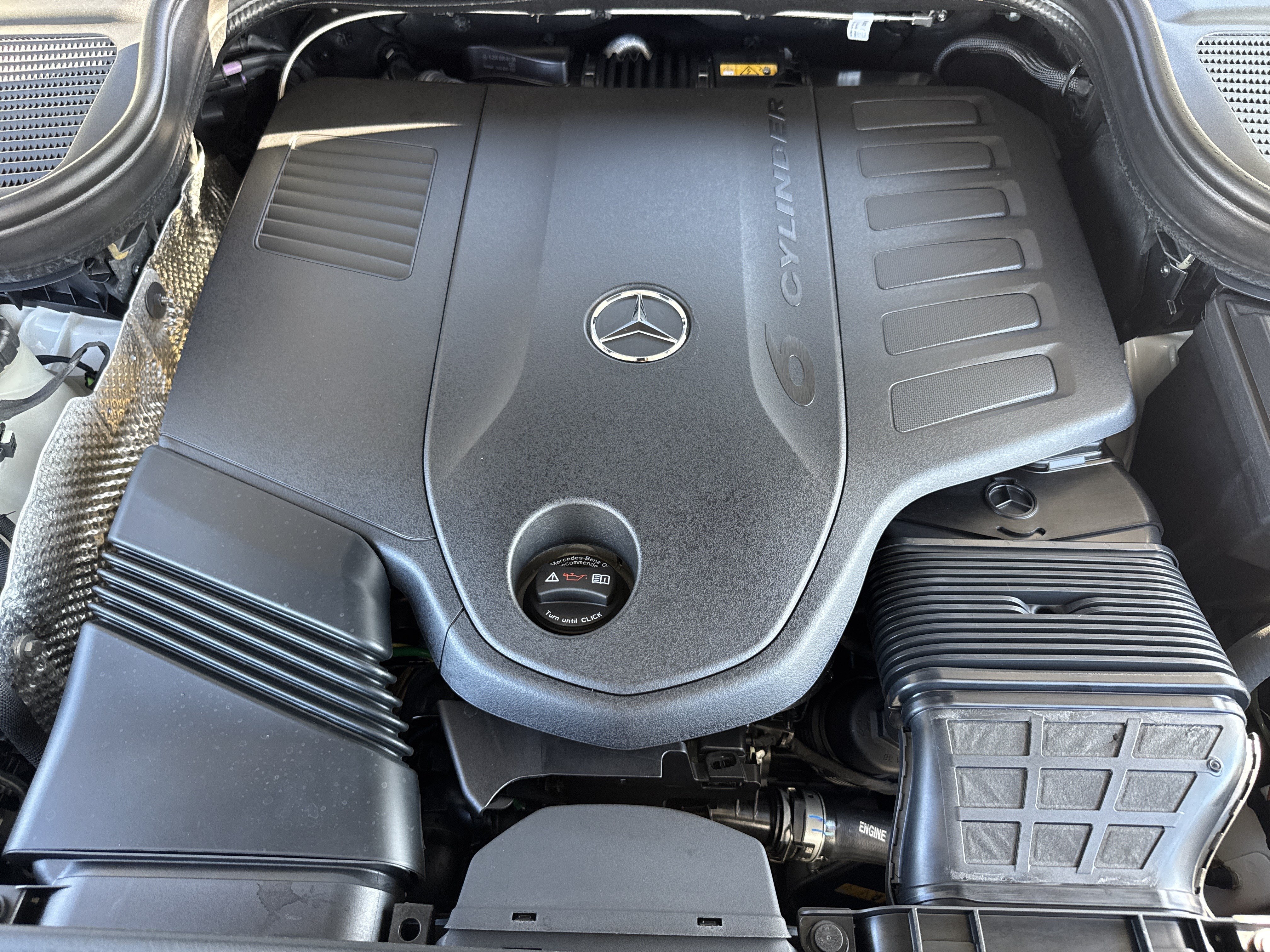 Used 2025 Mercedes-Benz GLS 450 4MATIC image 32