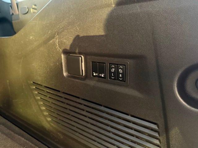 Certified 2023 GMC Yukon XL Denali Ultimate image 41