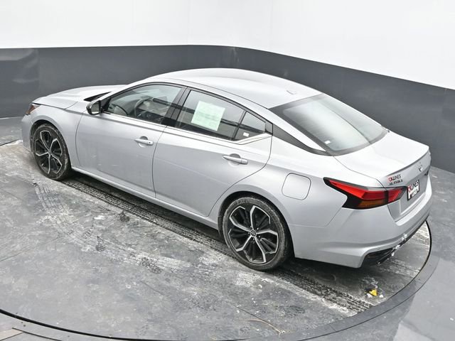 Used 2024 Nissan Altima 2.5 SR image 39