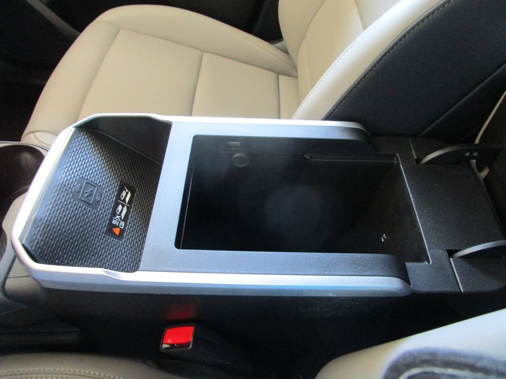 Used 2026 GMC Terrain Elevation w/ Elevation Premium Package FWD image 37