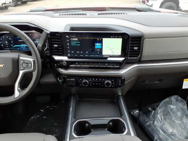 New 2026 Chevrolet Silverado 3500 LTZ w/ LTZ Plus Package AWD/4WD image 12