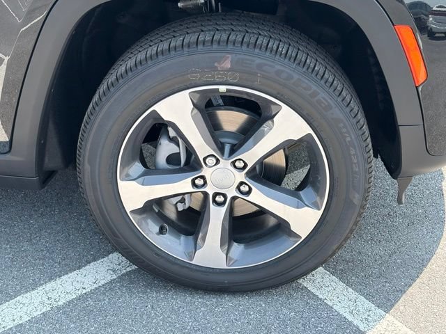 New 2026 Jeep Grand Cherokee Limited AWD/4WD image 11