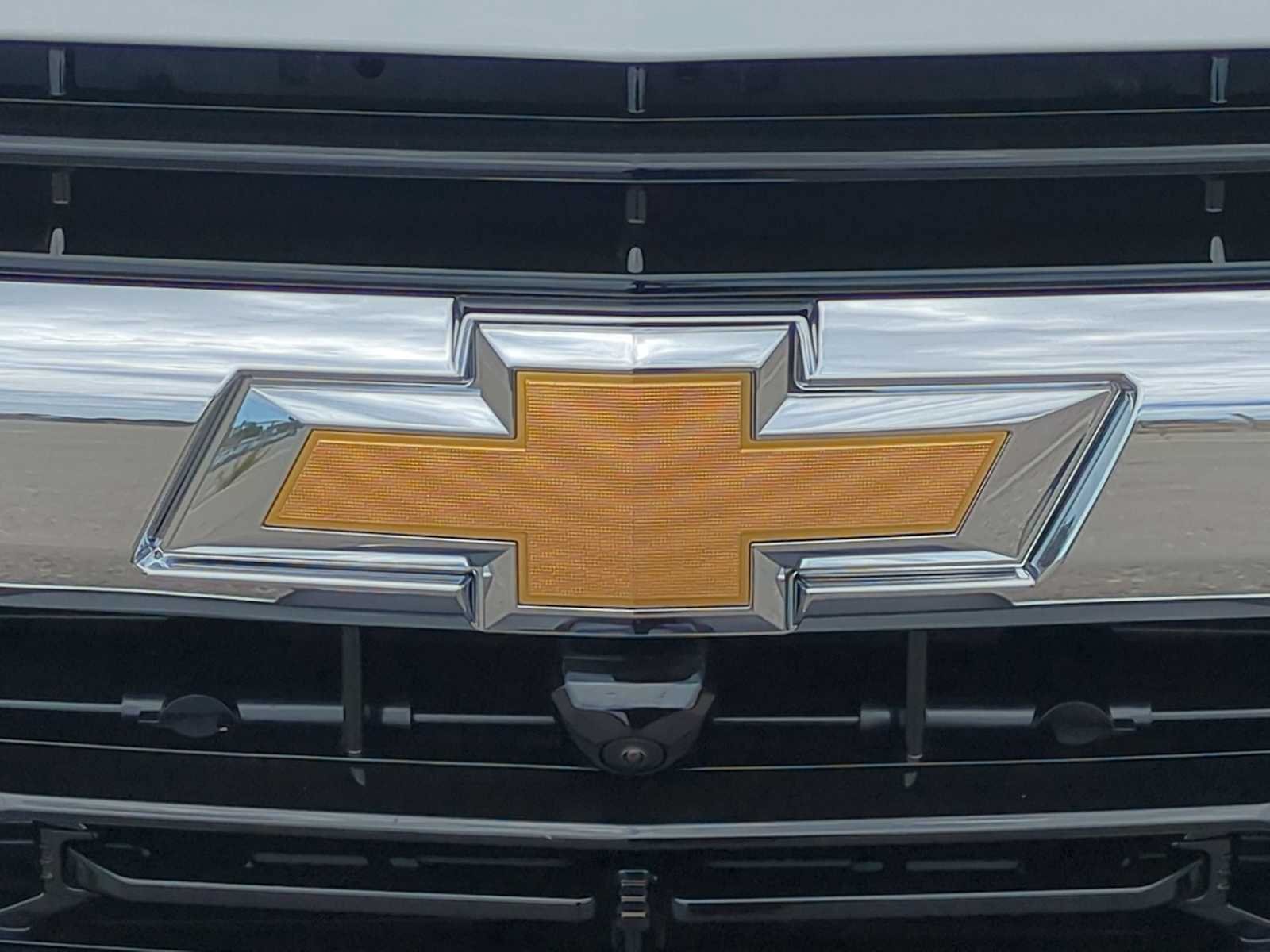 New 2026 Chevrolet Suburban LS RWD image 8