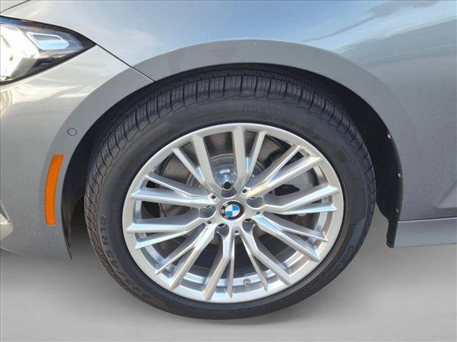 Certified 2023 BMW 330i xDrive Sedan w/ Premium Package AWD/4WD image 24