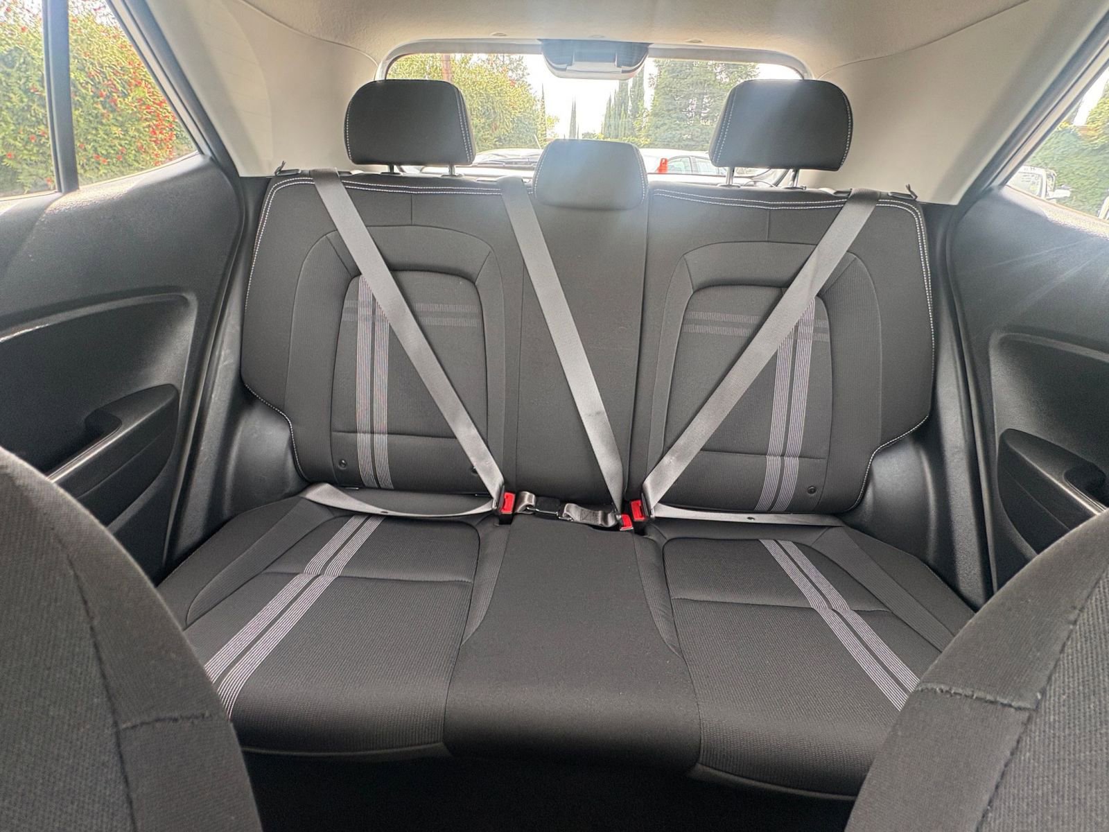 Used 2025 Hyundai Venue SEL image 38