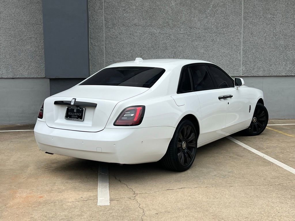Used 2023 Rolls-Royce Ghost AWD/4WD image 2