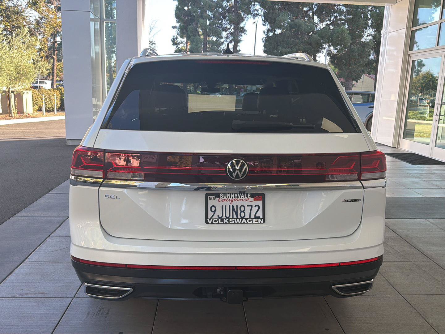 Certified 2024 Volkswagen Atlas SEL AWD/4WD image 4