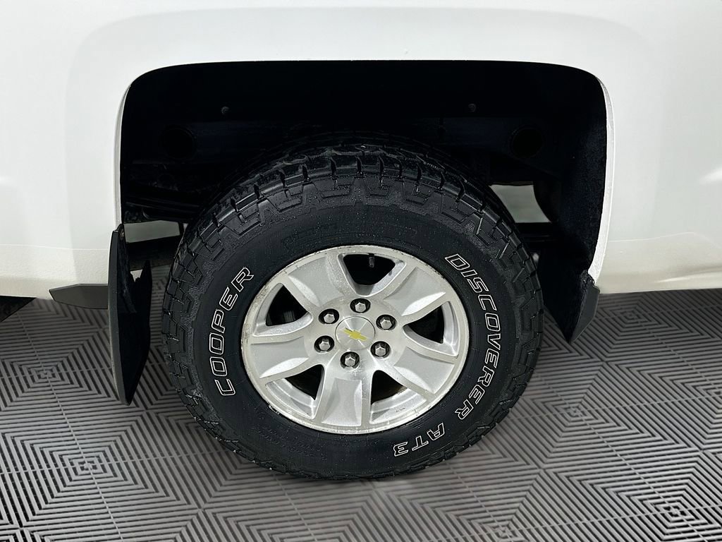 Used 2015 Chevrolet Silverado 1500 LT w/ LT Convenience Package image 30