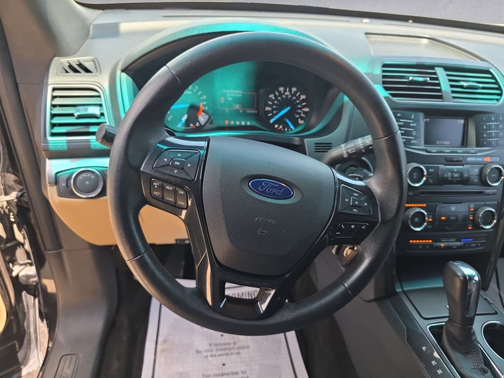 Used 2016 Ford Explorer FWD image 12