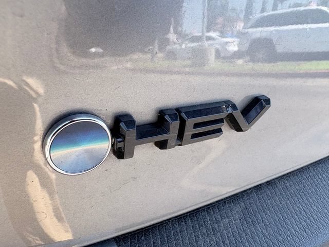 Used 2025 Toyota Camry SE FWD image 23