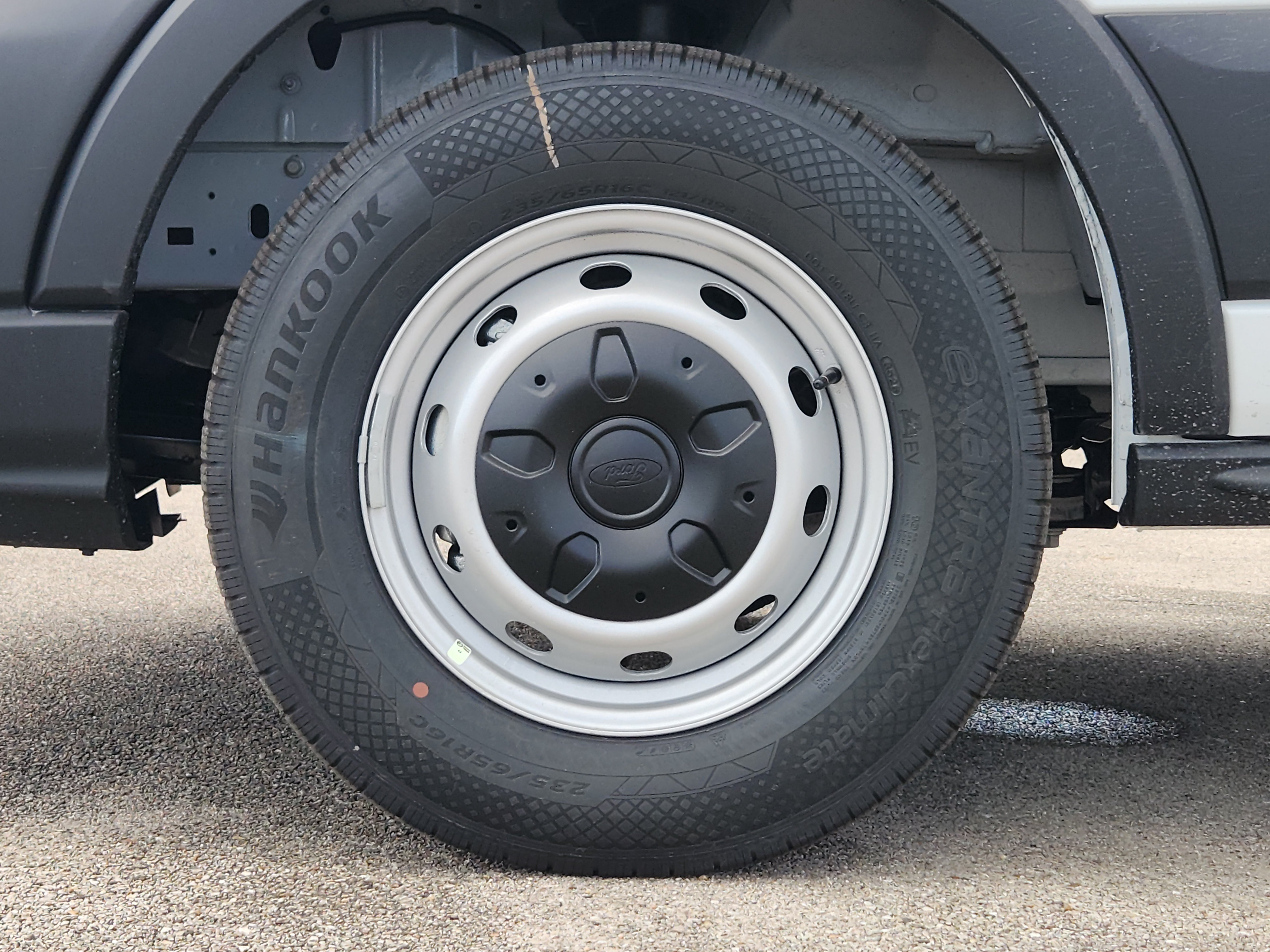 New 2027 Ford Transit 150 Low Roof w/ Load Area Protection Package RWD image 7