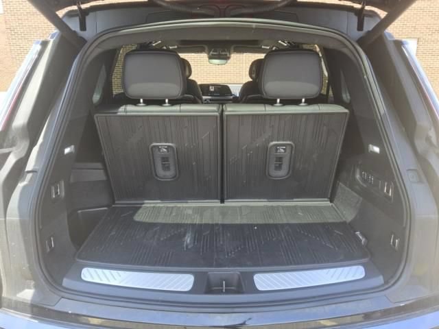 Used 2026 Cadillac Vistiq Sport w/ LPO, Floor Liner Package AWD/4WD image 10