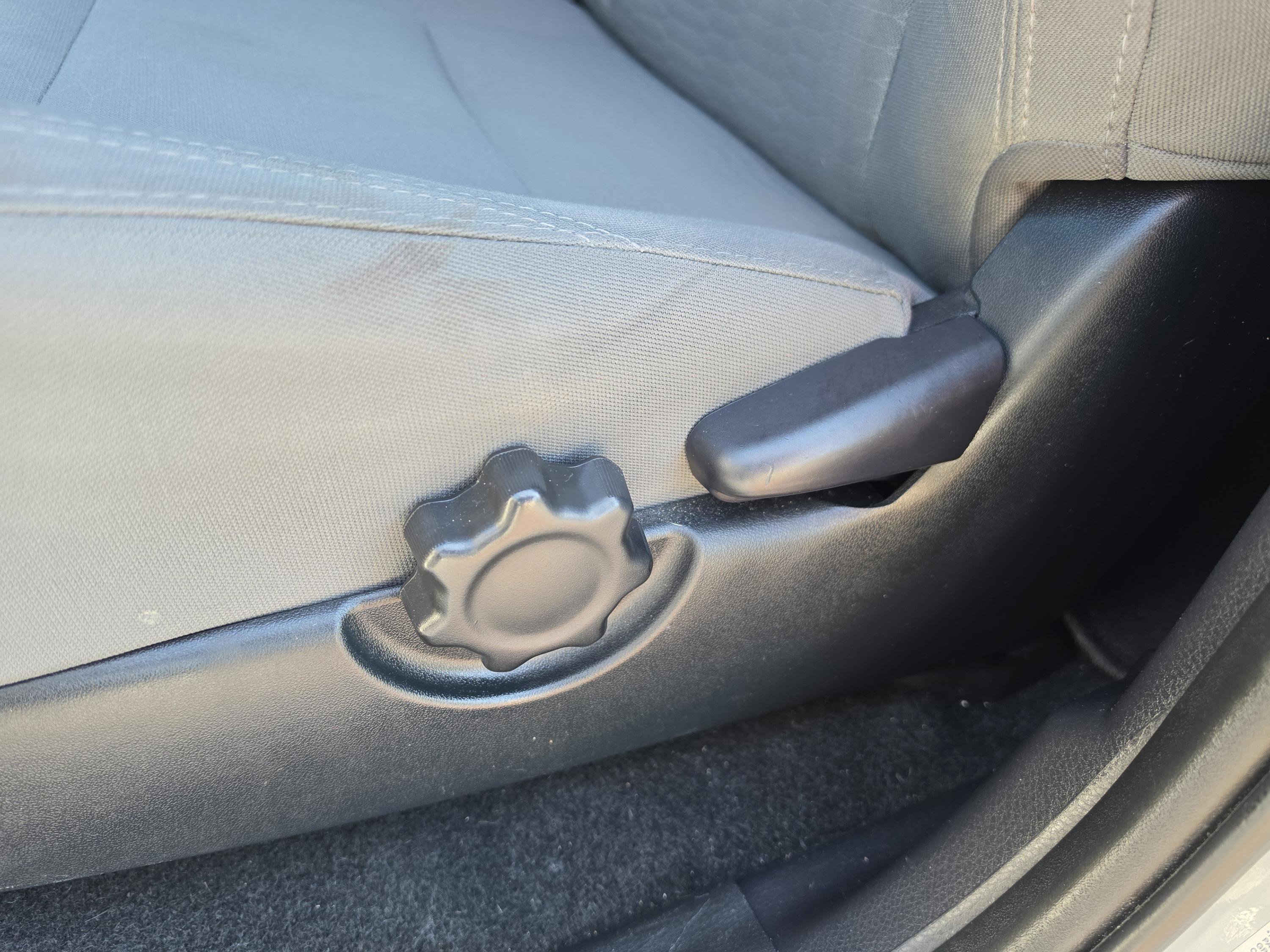 Used 2019 Toyota Tacoma SR w/ SR Convenience Package RWD image 32