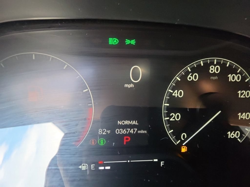 Used 2025 Honda Civic Sport image 14