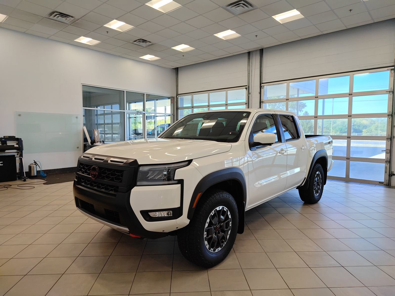 New 2026 Nissan Frontier PRO-4X w/ Pro-4x Convenience Package AWD/4WD image 7
